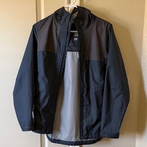 Mountain Hardware women’s raincoat / windbreaker size XS